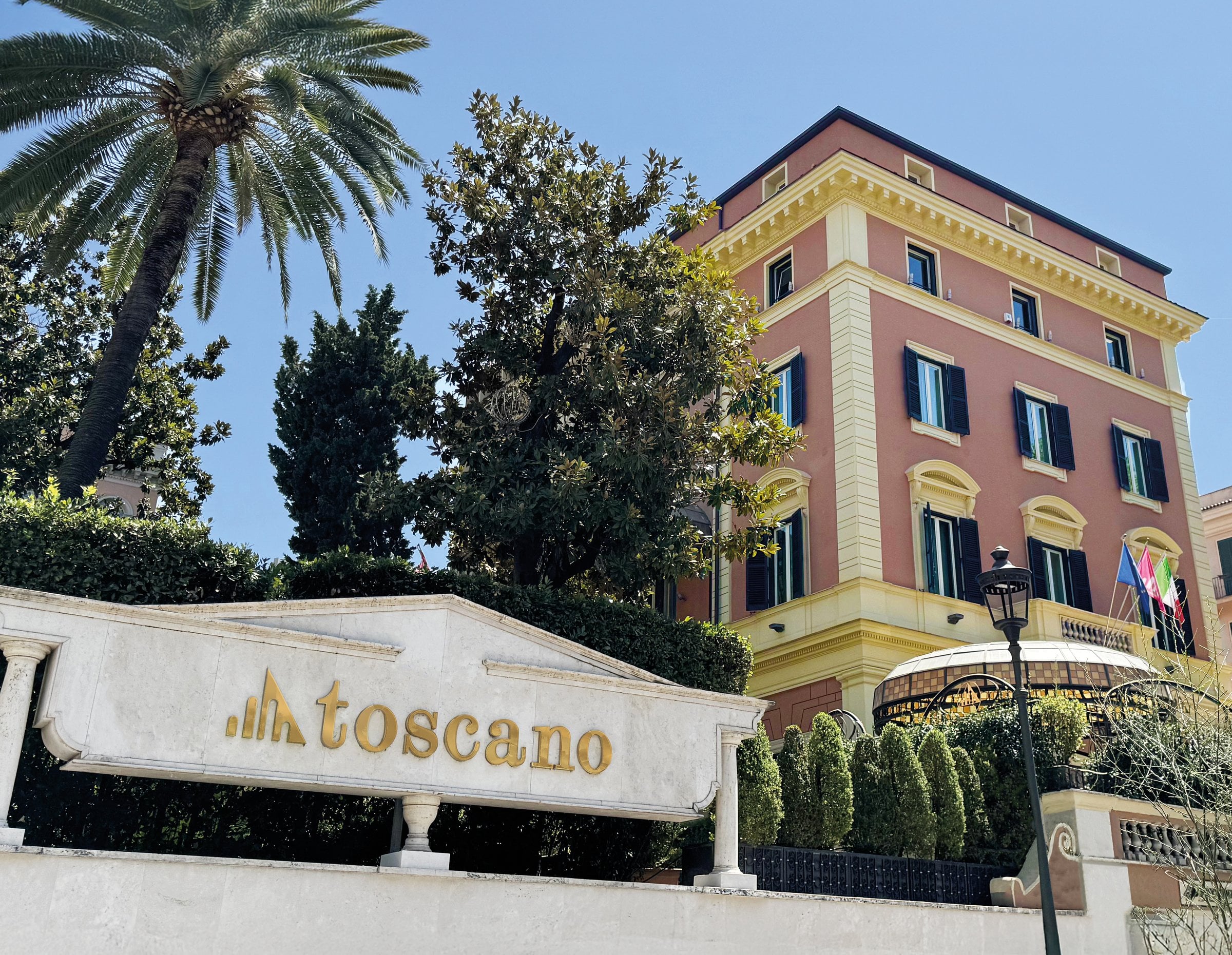 La prestigiosa sede centrale del Gruppo Toscano a Roma in Via Nomentana: simbolo di solidità e storia nel settore immobiliare italiano.